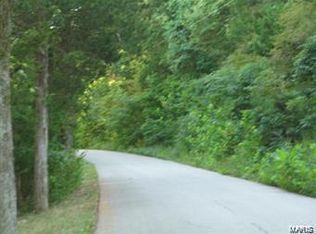 4053 Wolf Creek Rd, Pacific, MO 63069