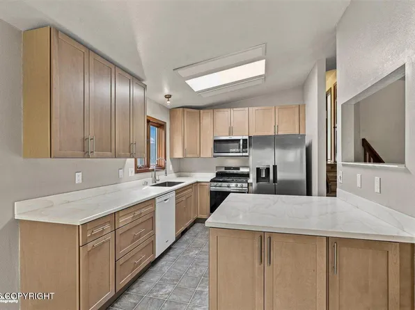 8019 Country Woods Dr, Anchorage, AK 99502