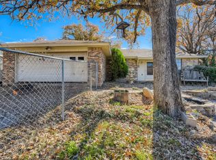 1517 Willow Wood Dr, Azle, TX 76020