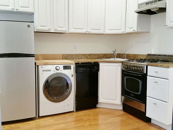2nd image of 86 Bradhurst Ave #5V1