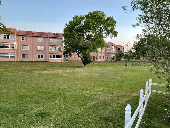2nd image of 9861 Sunrise Lakes Boulevard #304
