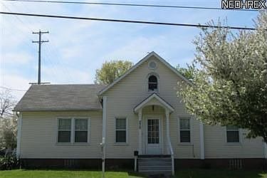 2nd image of 270 Pratt St