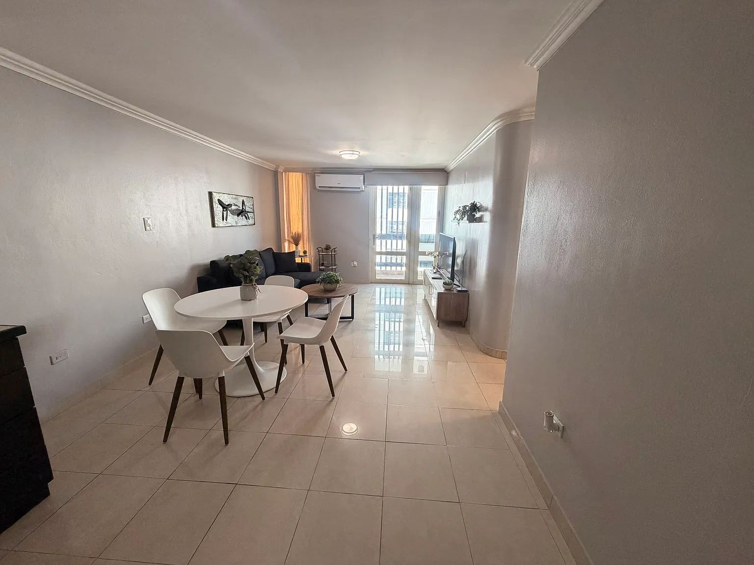 1 bed, 548 sqft, $1,875 — Photo 3