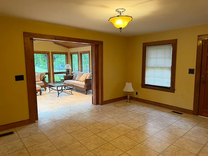 7226 Turnpike Rd — Photo 6