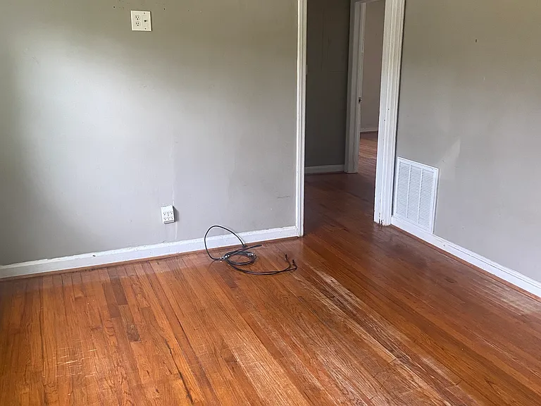 5422 Richmond Ave — Photo 3