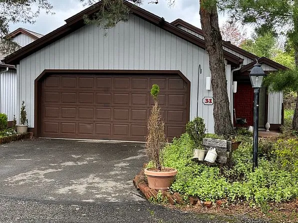 31 Pinewood Dr, Medina, OH 44256
