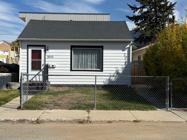 2010 Roberts Ave