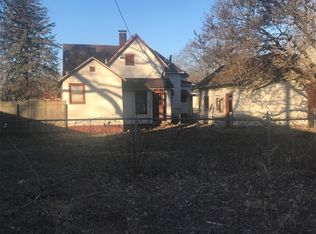 211 N Main St, Clinton, IN 47842