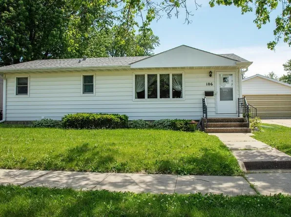 106 Park Ave, Charles City, IA 50616