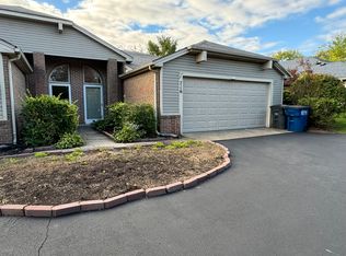 716 Hilltop Ln #716, Toledo, OH 43615
