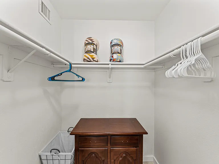 4992 N Via Carina — Photo 12