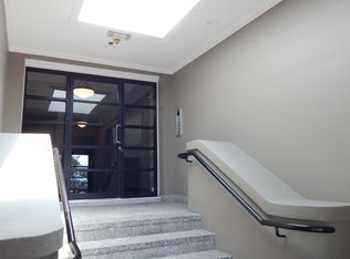 2 Nagel Ct APT 2C, Merrick, NY 11566