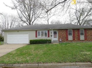 10711 E 32nd St S, Independence, MO 64052
