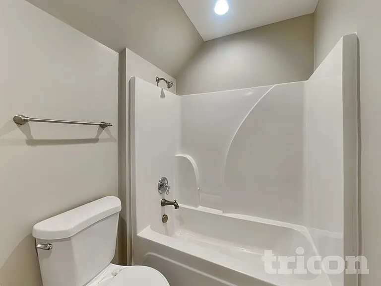 1026 Chelsea Dr — Photo 14