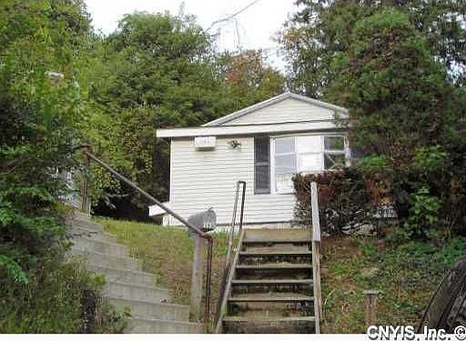 1st image of 151 Arsenal Dr