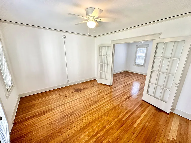 Crestmoore 715 — Photo 3