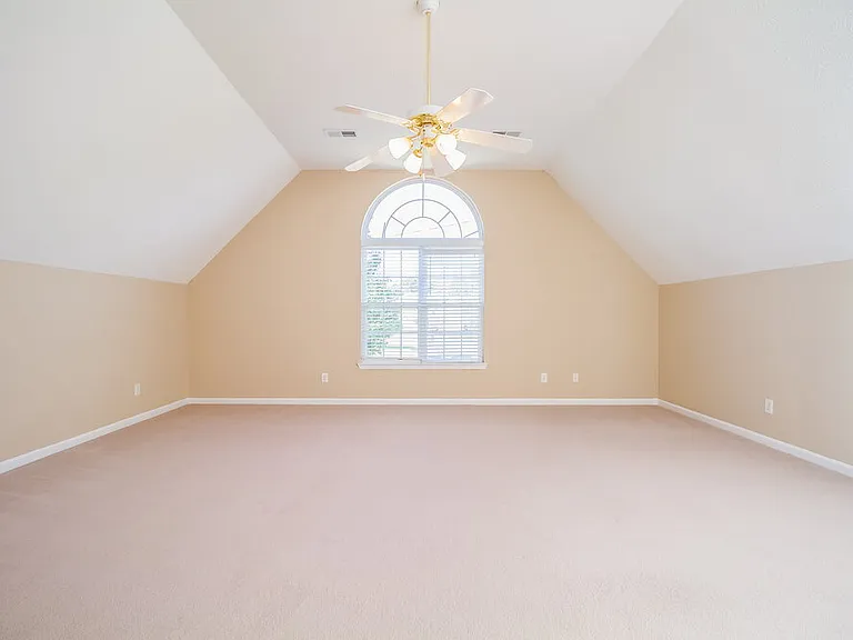 704 Parrish Point — Photo 13