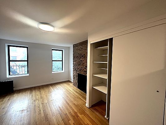 2nd image of 310 E 6th St APT 16
