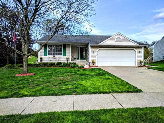 2nd image of 4386 Summerwind Ave NE