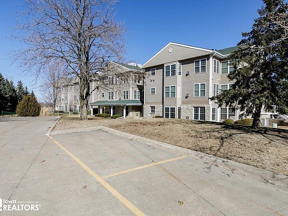 2nd image of 711 16th Ave #U104