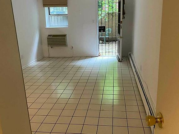 5th image of 319 E 73rd St APT 1C