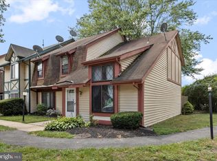 2 Chelsea Cir, Clementon, NJ 08021