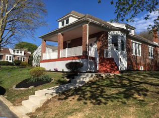 17 Gilpin Rd, Willow Grove, PA 19090