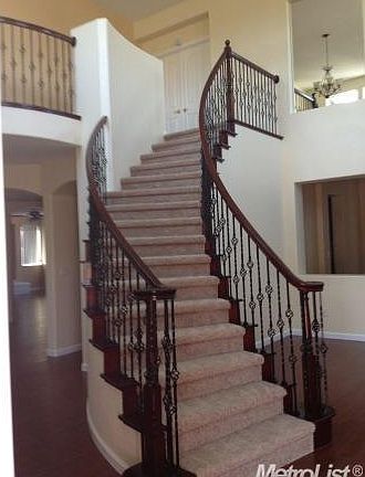 3rd image of 230 Menard Cir