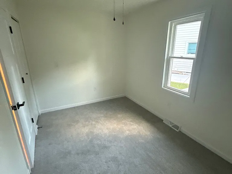 632 W Wisconsin Ave — Photo 17