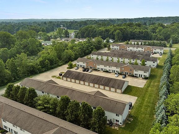 5th image of 99 Glenview Dr
