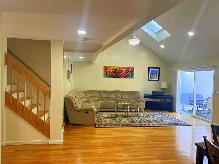 143 Westview Dr — Photo 4
