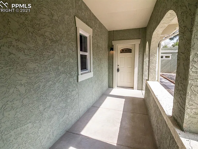 1112 W Colorado Ave #2 — Photo 3