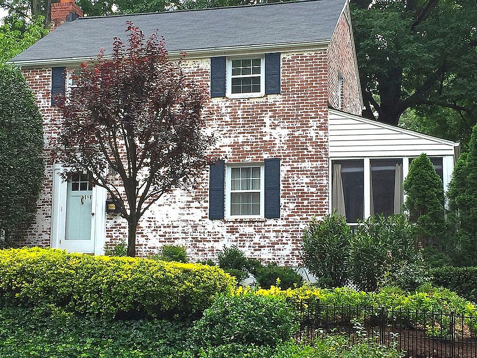 1st image of 21 N Greenbrier St
