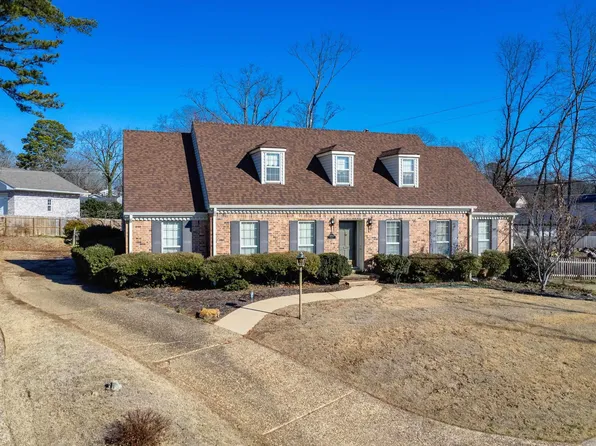 9704 Catskill Rd, Little Rock, AR 72227