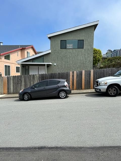 Side view from corner of North Lycett Blvd and Gellert Blvd