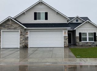 828 Mossview Ave, Twin Falls, ID 83301