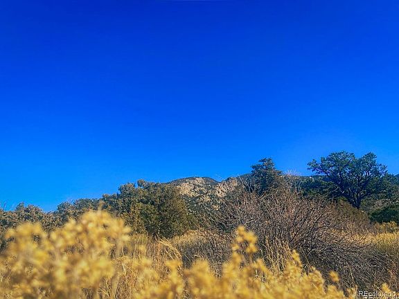 5th image of 121 Cedar Ridge Road