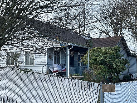 2nd image of 3562 A St