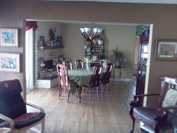 2nd image of 11142 Faye Ave