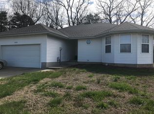 2864 E Grand St, Springfield, MO 65804