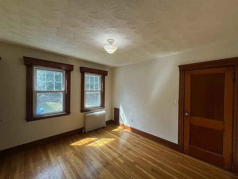 29 Frederick Ave #2 — Photo 2