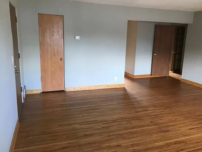 2419 Plymouth Ave N #202 — Photo 3
