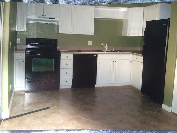 2nd image of 655 E Iris Dr
