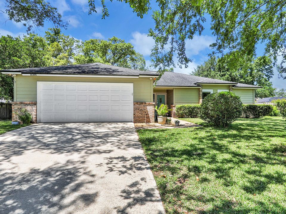 1st image of 14205 Crystal Cove Dr