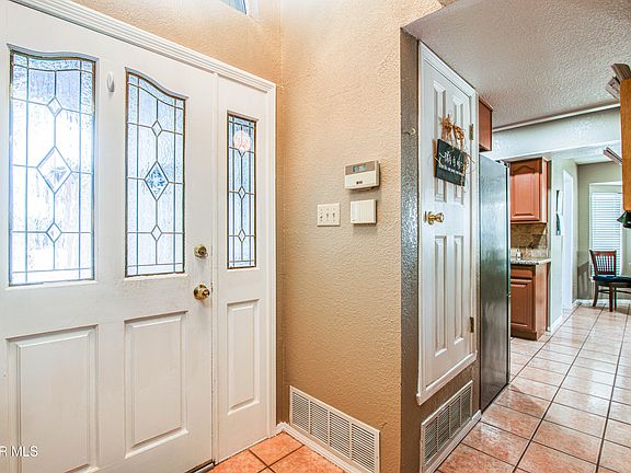 3rd image of 1220 Diamond Cove Pl
