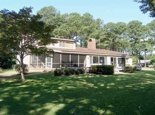 203 Locust Grove Ln, Kilmarnock, VA 22482