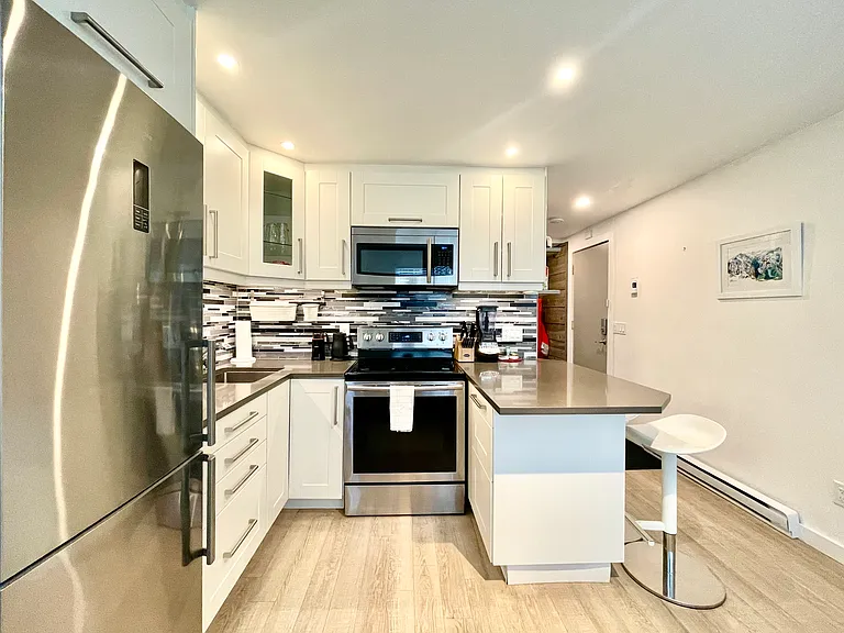 2170 Sarajevo Dr #3 — Photo 5