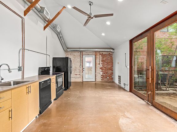 3rd image of 1810 N 16th St APT 10