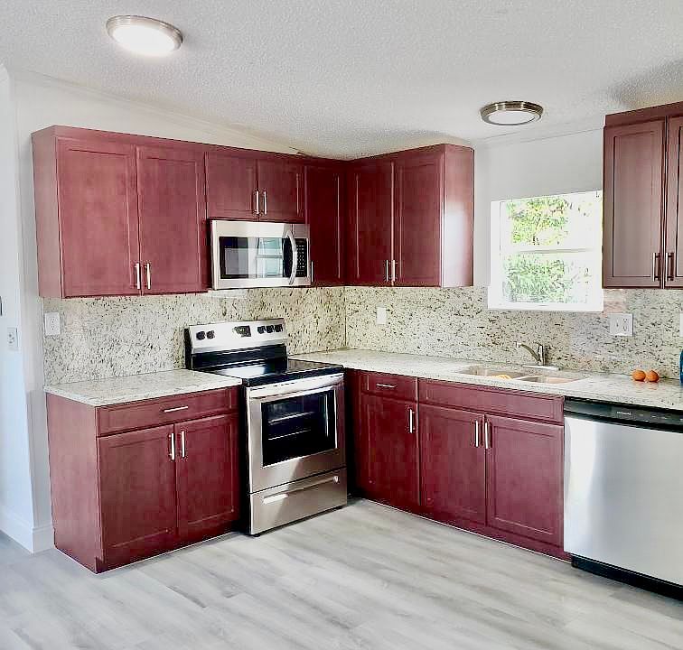1st image of 220 NE 12th Ave Lot 168