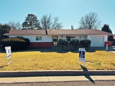 2436 Diane Dr, Dodge City, KS, 67801